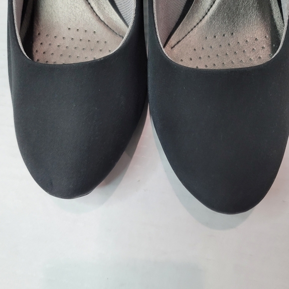 LifeStride Parigi Round Toe Pumps in Black Size 10 W - Picture 3 of 13